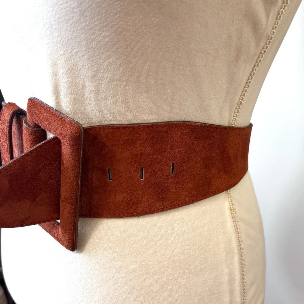 Express Vintage 80s Suede Statement Belt Small Rust Brown Chunky Wide Leather